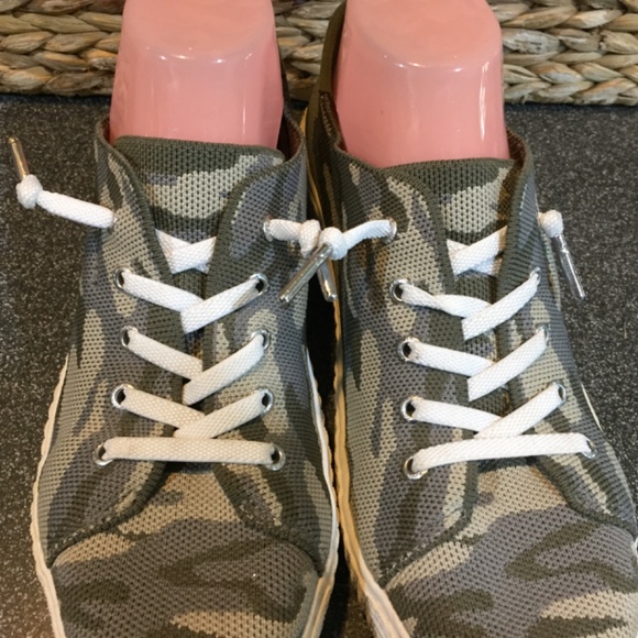 Madden NYC by Steve Madden Camouflage Sneakers - Picture 4 of 14